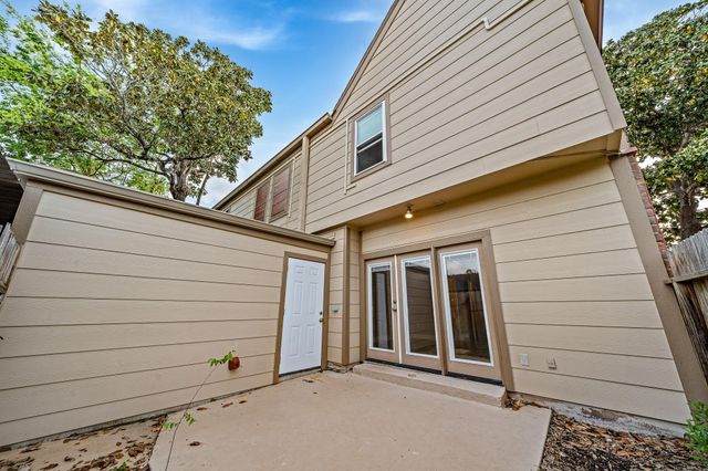 830 Threadneedle Street 240, Houston, TX 77079