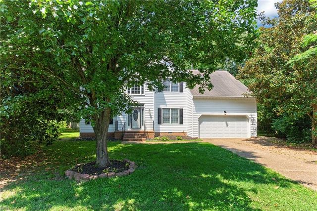 212 Halles RN, Yorktown, VA 23693