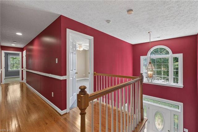 212 Halles RN, Yorktown, VA 23693