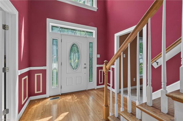 212 Halles RN, Yorktown, VA 23693