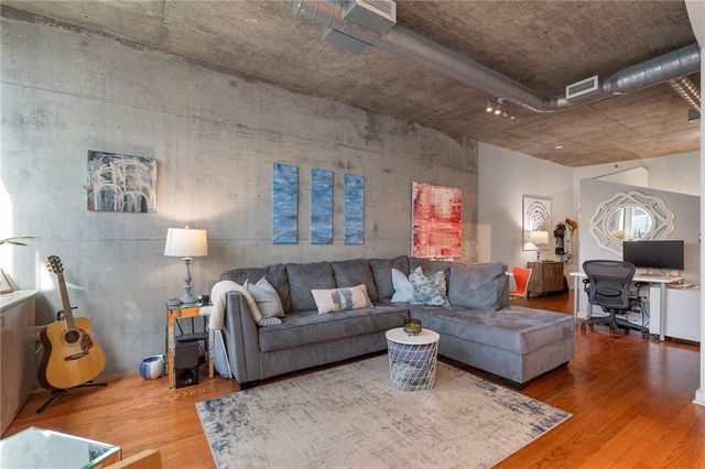 923 Peachtree Street NE 1827, Atlanta, GA 30309