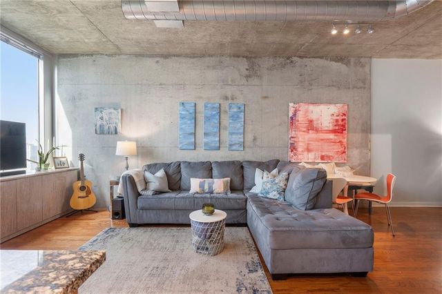 923 Peachtree Street NE 1827, Atlanta, GA 30309