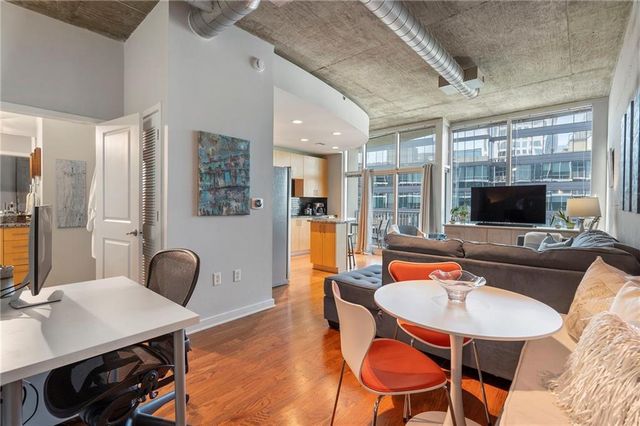 923 Peachtree Street NE 1827, Atlanta, GA 30309