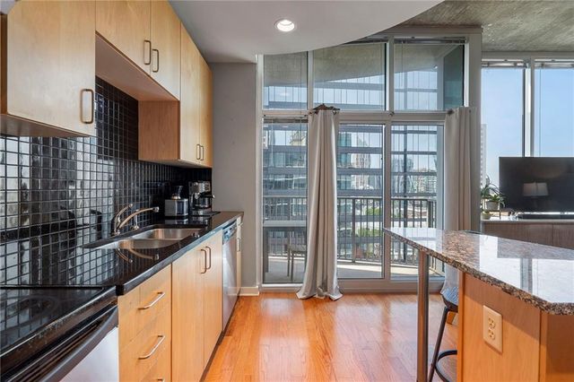 923 Peachtree Street NE 1827, Atlanta, GA 30309