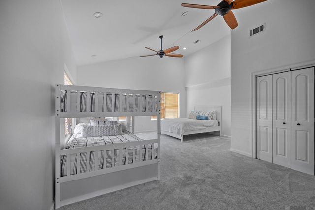 31643 Shelton Dr, Springfield, LA 70462