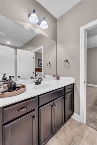 450 Huntington Dr, Lebanon, TN 37087