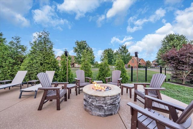 450 Huntington Dr, Lebanon, TN 37087