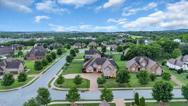 450 Huntington Dr, Lebanon, TN 37087