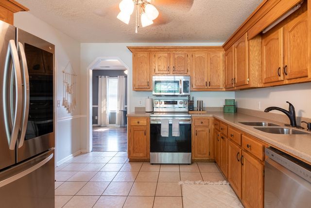 1044 Saltwood Road, Sumter, SC 29154