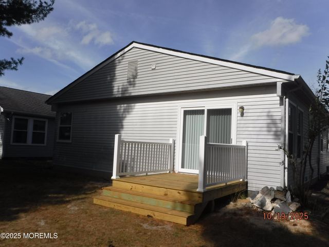 102 Troumaka Street, Toms River, NJ 08757