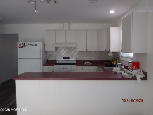 102 Troumaka Street, Toms River, NJ 08757