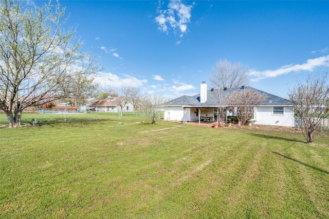 629 Concho Drive, Oak Point, TX 75068