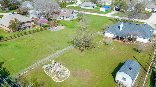 629 Concho Drive, Oak Point, TX 75068