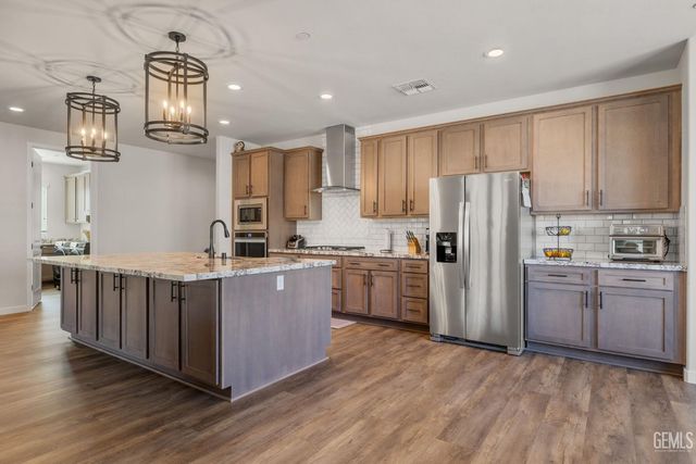 11126 Arundel Way, Bakersfield, CA 93311