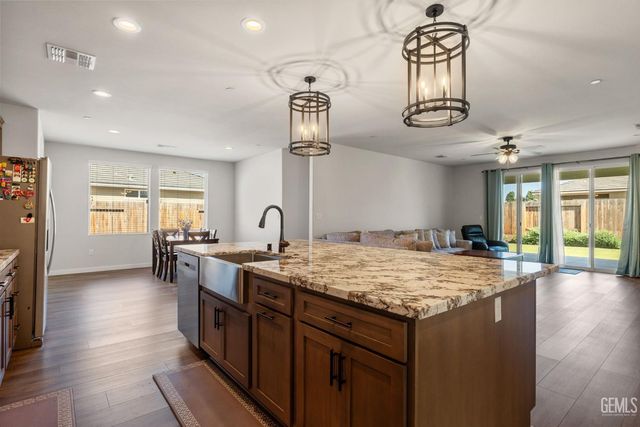 11126 Arundel Way, Bakersfield, CA 93311