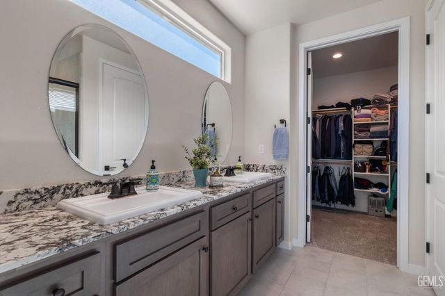 11126 Arundel Way, Bakersfield, CA 93311