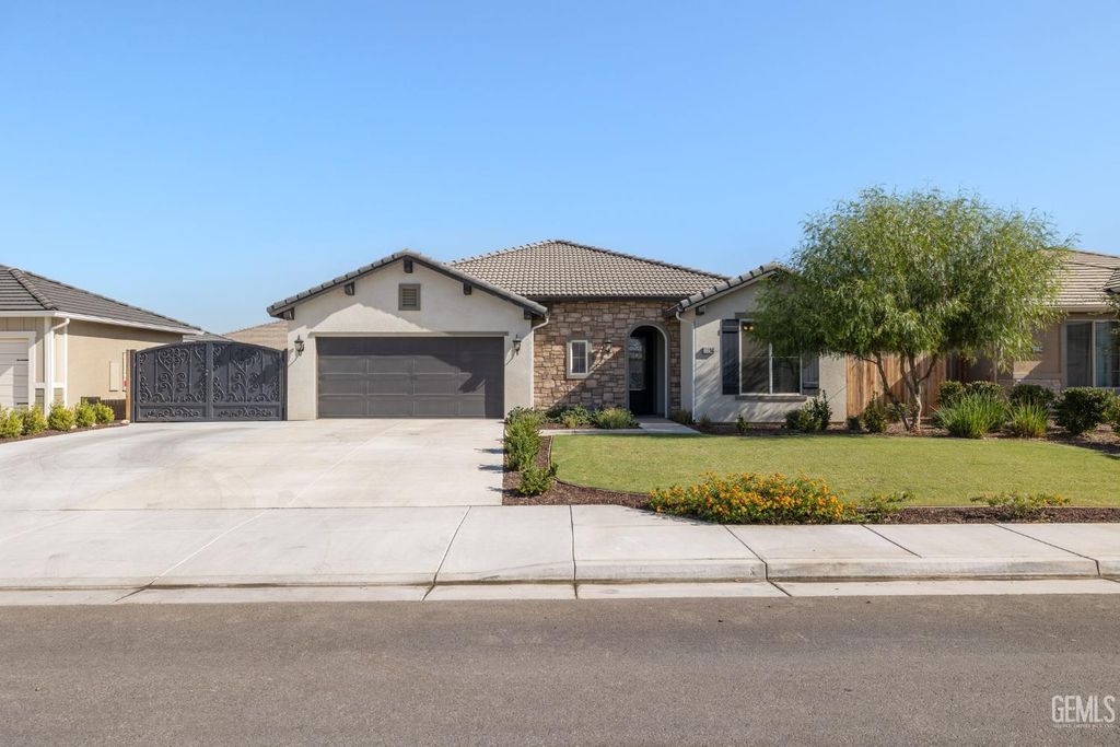 11126 Arundel Way, Bakersfield, CA 93311
