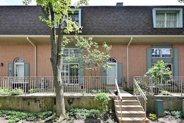 6145 Lincoln Avenue B, Morton Grove, IL 60053
