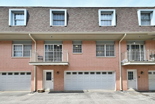 6145 Lincoln Avenue B, Morton Grove, IL 60053