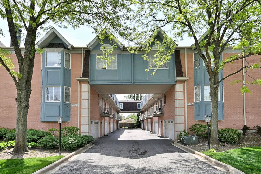6145 Lincoln Avenue B, Morton Grove, IL 60053