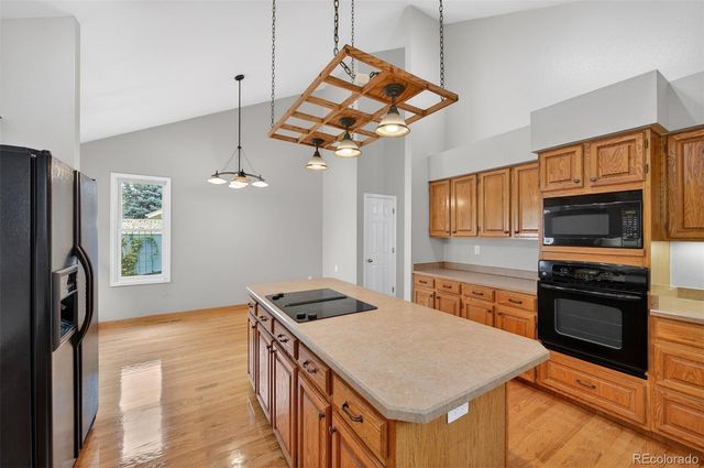 3 Red Cedar, Littleton, CO 80127