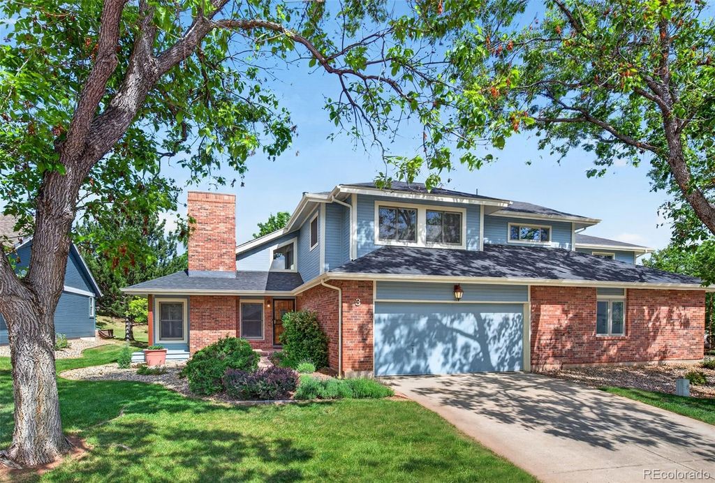 Image 2 of property listing at 3 Red Cedar, Littleton, CO 80127
