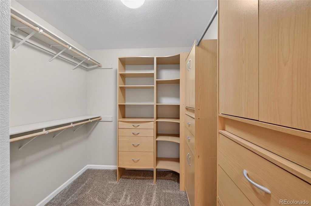 Image 19 of property listing at 3 Red Cedar, Littleton, CO 80127