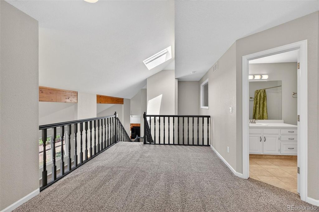 Image 22 of property listing at 3 Red Cedar, Littleton, CO 80127