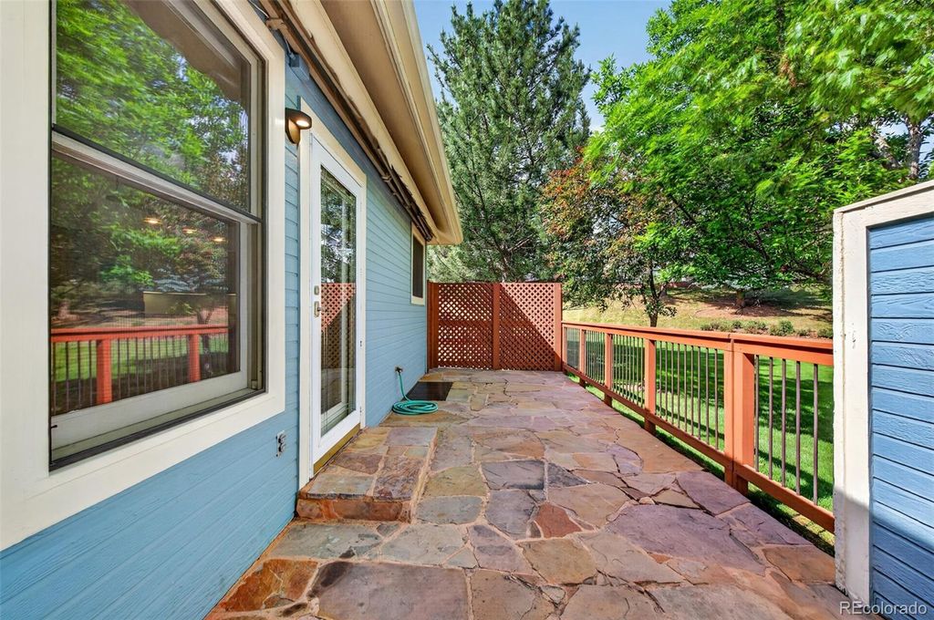 Image 37 of property listing at 3 Red Cedar, Littleton, CO 80127