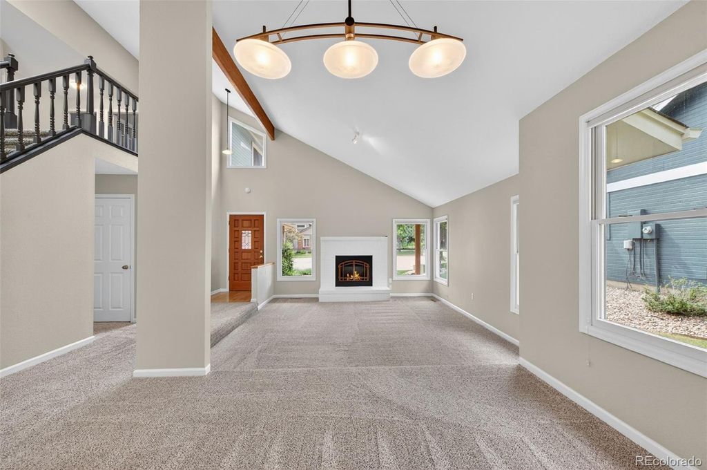 Image 8 of property listing at 3 Red Cedar, Littleton, CO 80127
