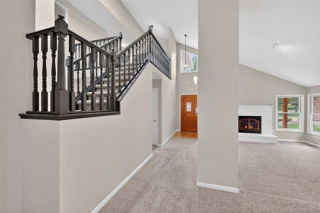 Image 9 of property listing at 3 Red Cedar, Littleton, CO 80127