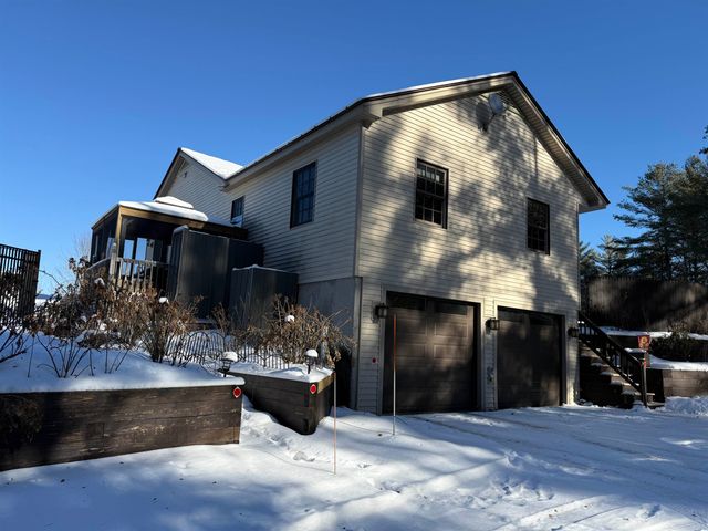 21 Highland Avenue, Canaan, NH 03741