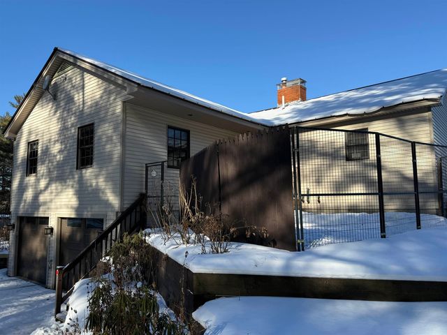 21 Highland Avenue, Canaan, NH 03741