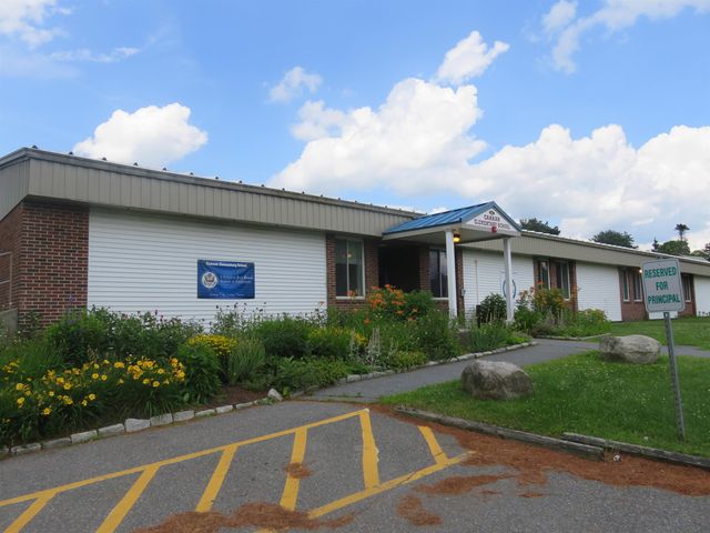 21 Highland Avenue, Canaan, NH 03741