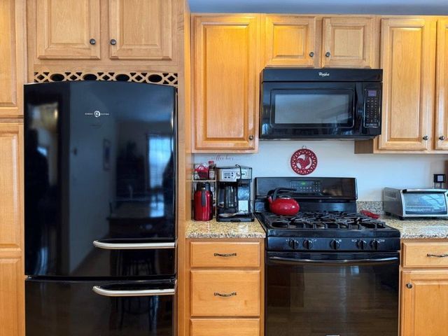 21 Highland Avenue, Canaan, NH 03741