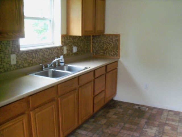 1603 Angelique Street, St Joseph, MO 64501