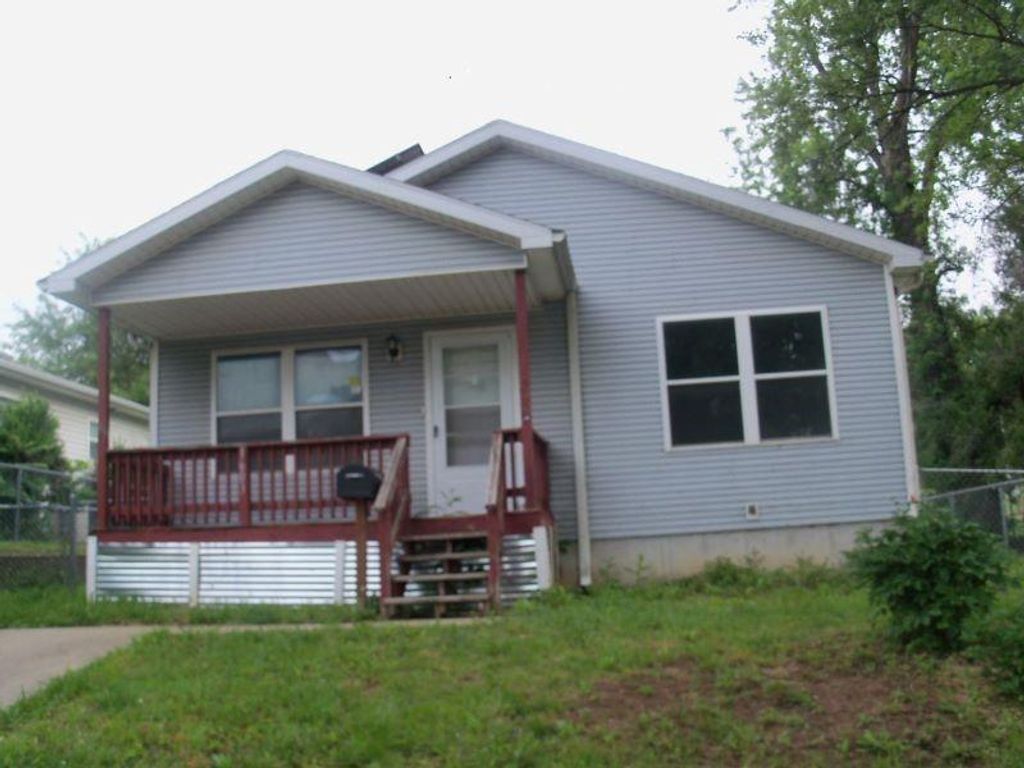 1603 Angelique Street, St Joseph, MO 64501