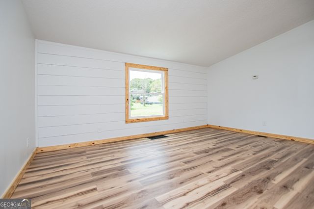 372 Wessmanor Drive, Bowdon, GA 30108