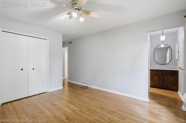42003 Toddmark Lane, Clinton Charter Township, MI 48038