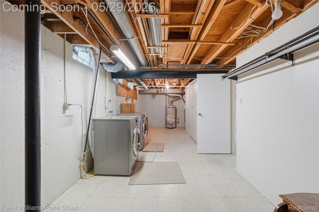 42003 Toddmark Lane, Clinton Charter Township, MI 48038