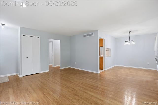 42003 Toddmark Lane, Clinton Charter Township, MI 48038