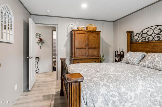 207 Sugar Hollow Road, Jonesborough, TN 37659