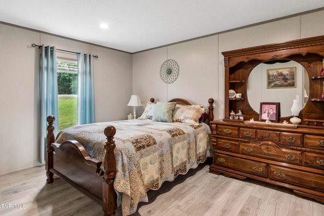 207 Sugar Hollow Road, Jonesborough, TN 37659