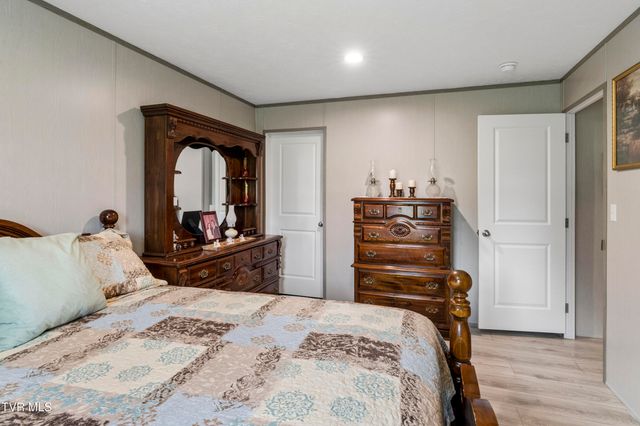 207 Sugar Hollow Road, Jonesborough, TN 37659