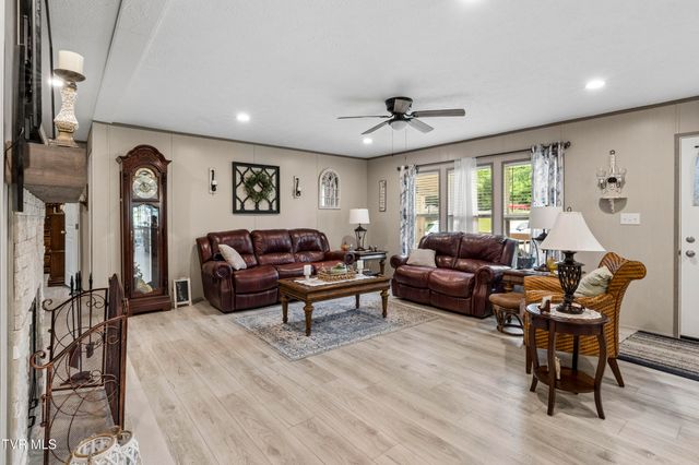 207 Sugar Hollow Road, Jonesborough, TN 37659