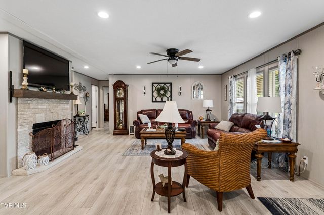 207 Sugar Hollow Road, Jonesborough, TN 37659