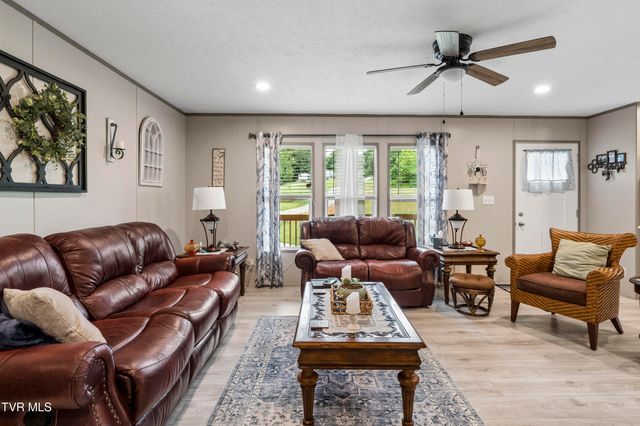 207 Sugar Hollow Road, Jonesborough, TN 37659