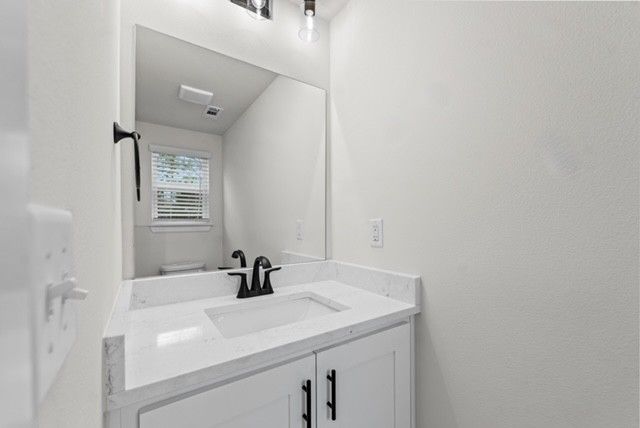 1 Kirkcudbright Drive, Bella Vista, AR 72715