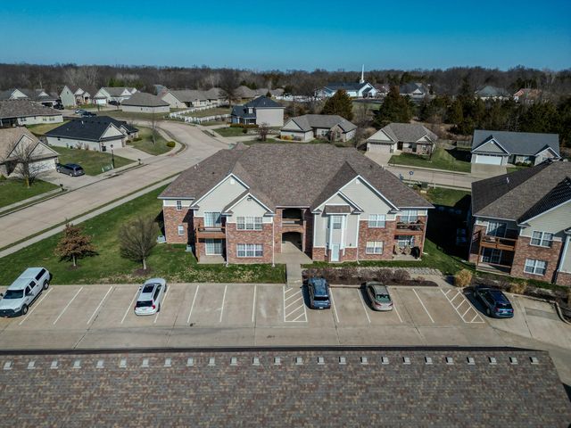 29 N GRACE LN 103, Columbia, MO 65201