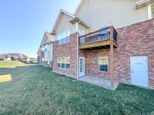 29 N GRACE LN 103, Columbia, MO 65201